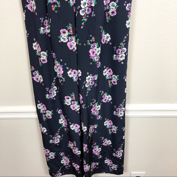Juicy Couture | 100% Silk  Navy Floral Jumpsuit - Picture 5 of 8